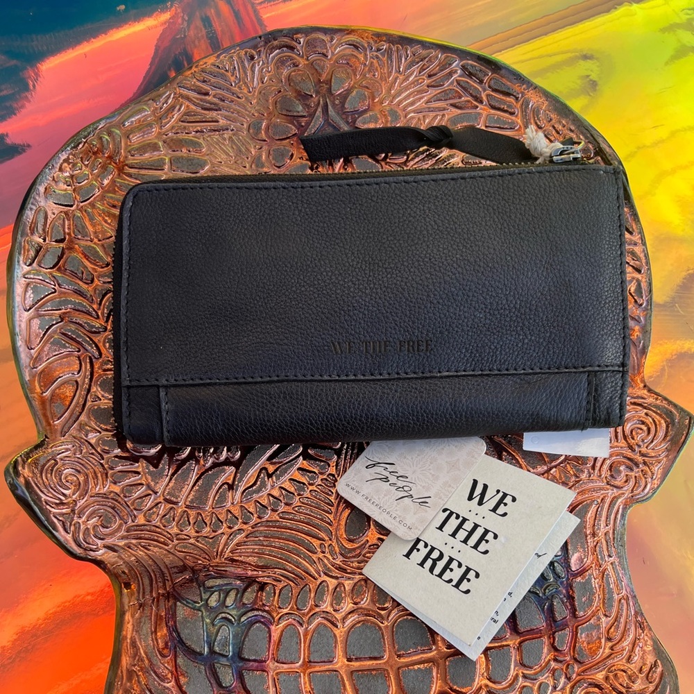 NWT Free People We The free Emerson Black Leather  Wallet